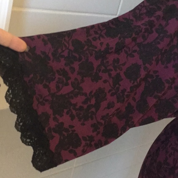 La Vie En Rose, Purple Robe - Picture 2 of 9